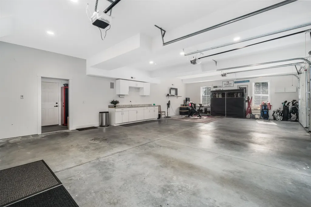 87 South Main Street Concord NH 03301-4828