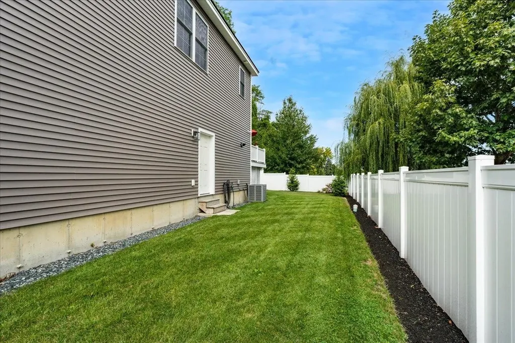 87 South Main Street Concord NH 03301-4828