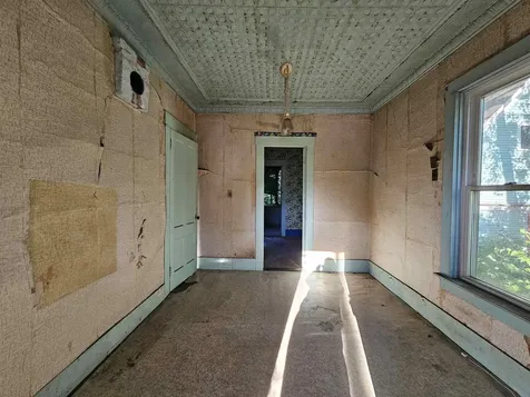 104 Vt 5a Burke VT 05871