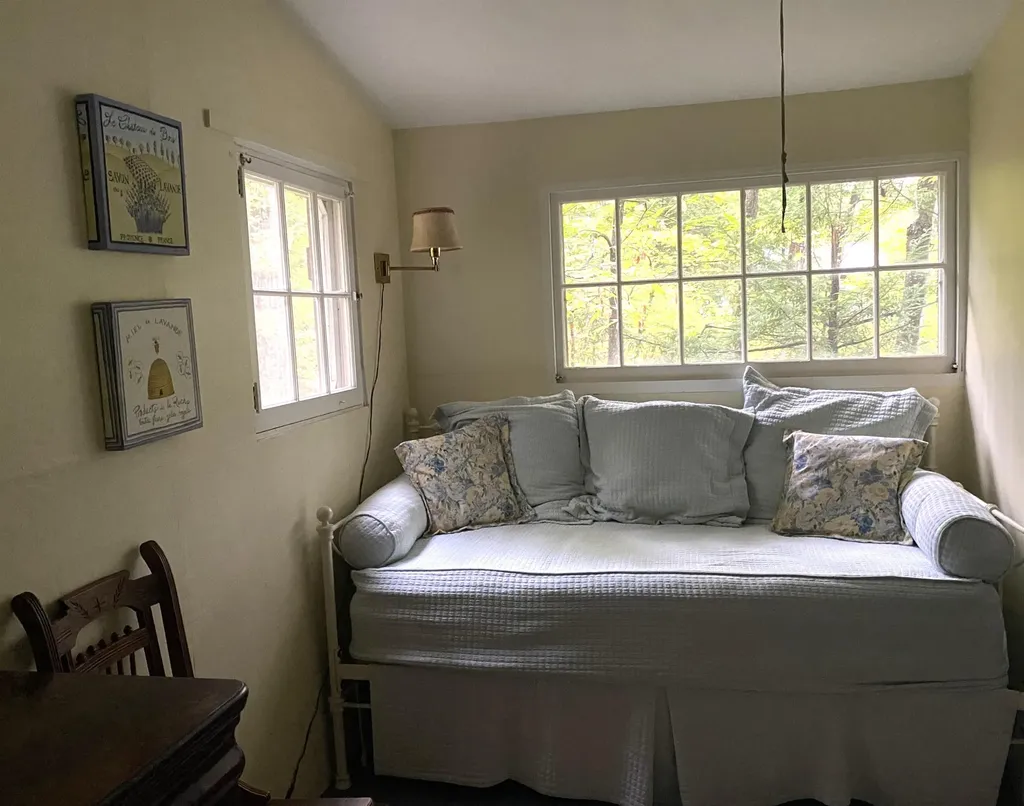 53 Lakeview Drive Leicester VT 05733