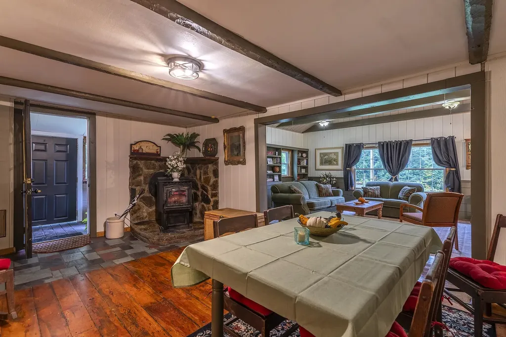 715 Chase Road Windham VT 05359