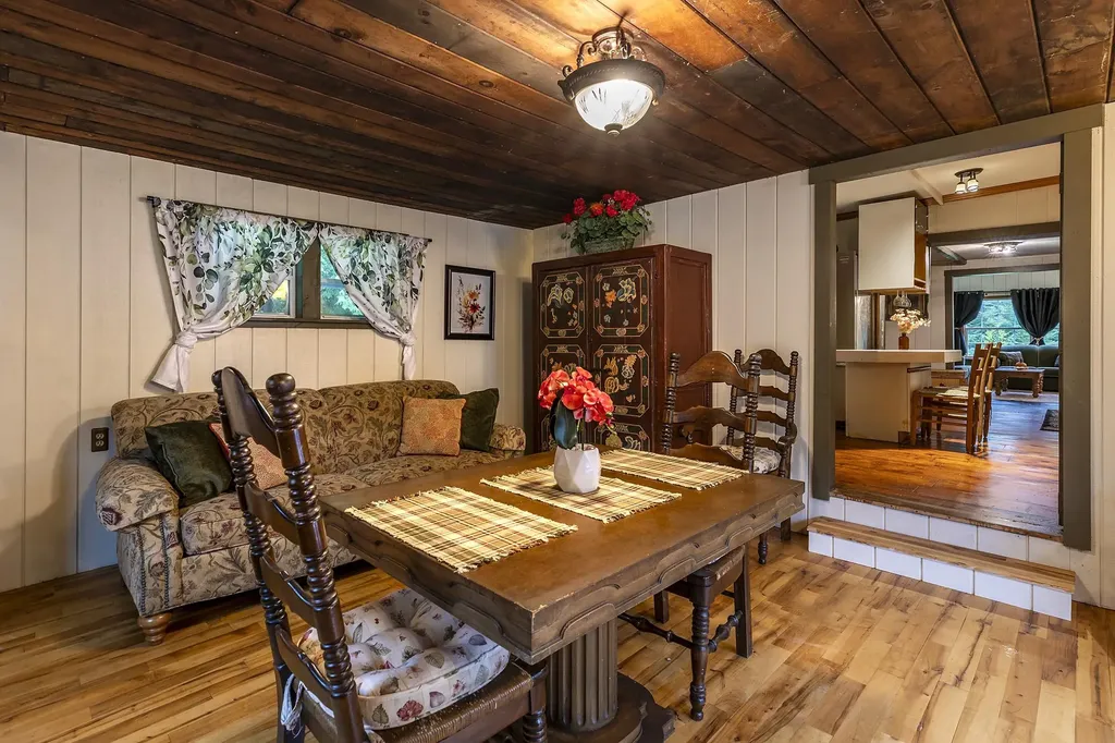 715 Chase Road Windham VT 05359