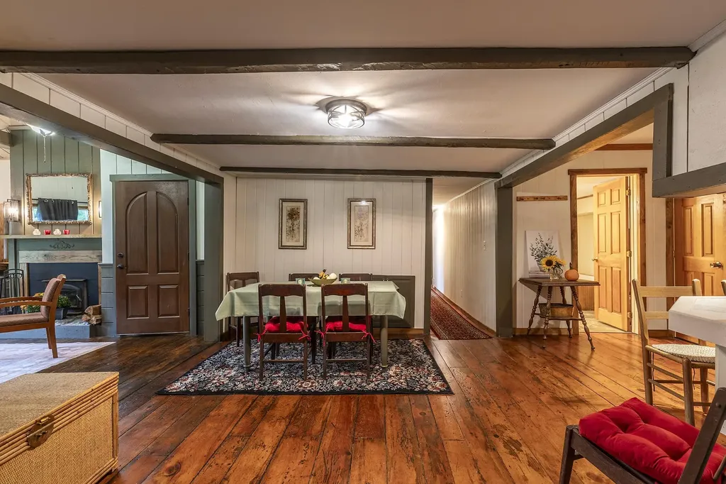 715 Chase Road Windham VT 05359