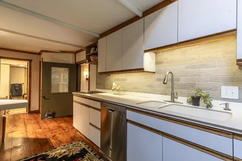 715 Chase Road Windham VT 05359