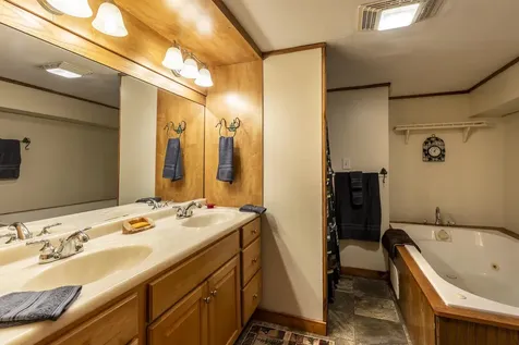 715 Chase Road Windham VT 05359