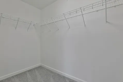 23 Autumn Lane Raymond NH 03077