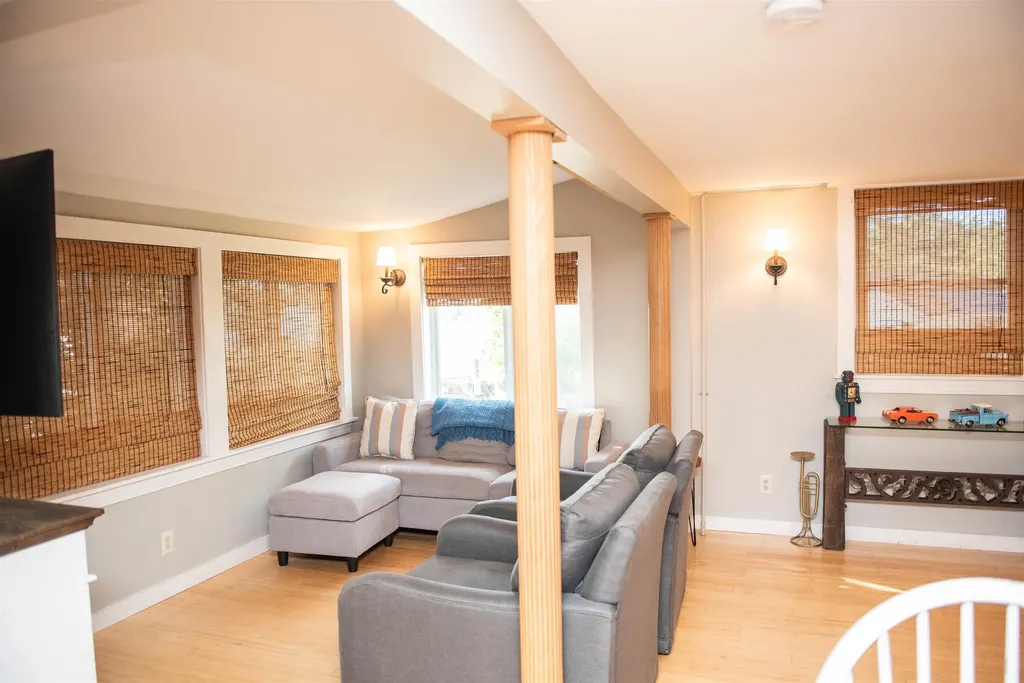 7 Maple Avenue Northwood NH 03261