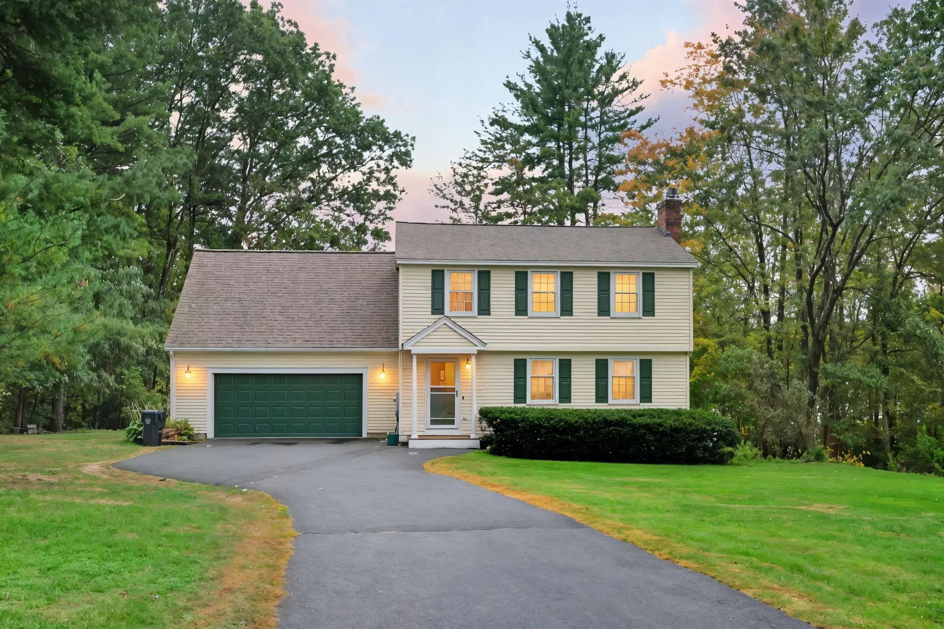 17 Severance Drive Londonderry NH 03053