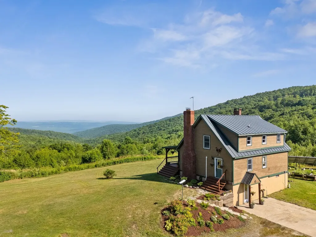 51 Belcher Road Roxbury VT 05669