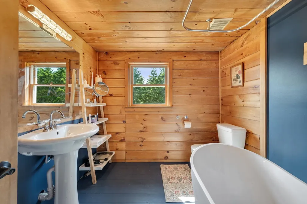 51 Belcher Road Roxbury VT 05669