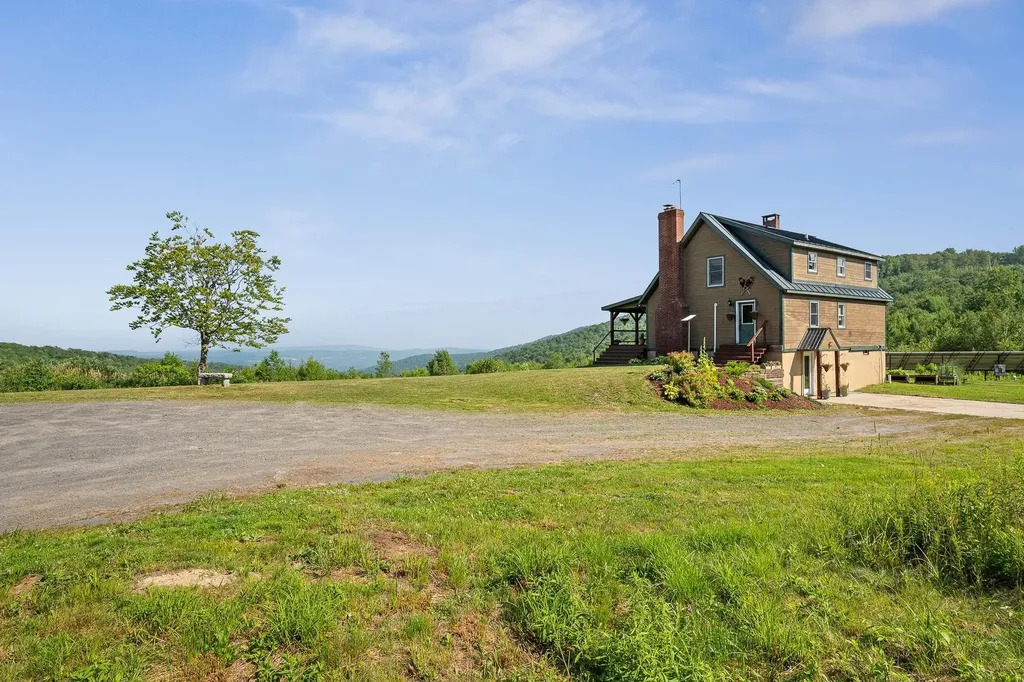 51 Belcher Road Roxbury VT 05669