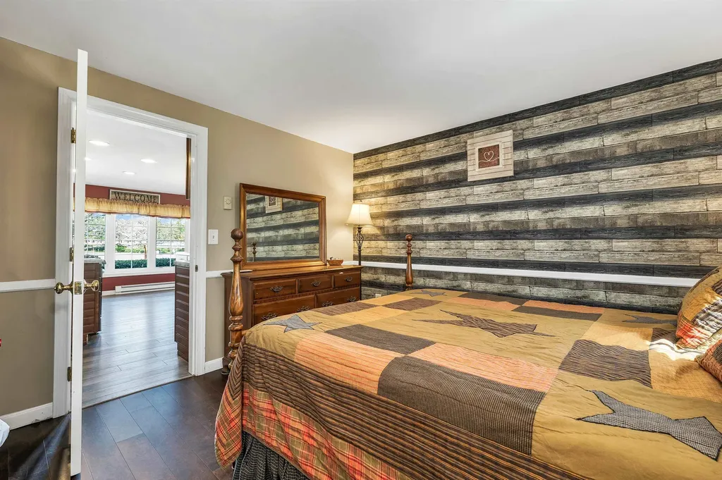 22 N Town Farm Road Oxford ME 04270