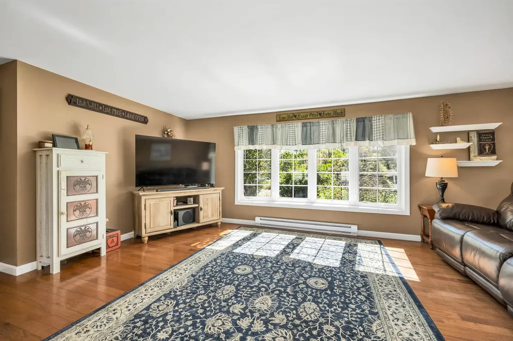 22 N Town Farm Road Oxford ME 04270