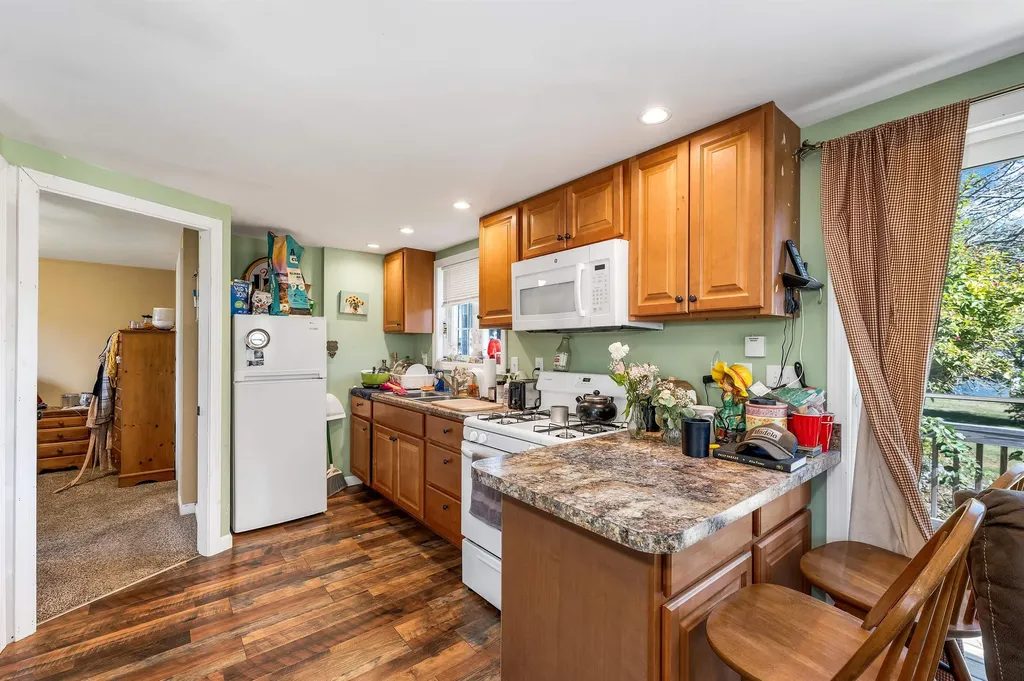 22 N Town Farm Road Oxford ME 04270