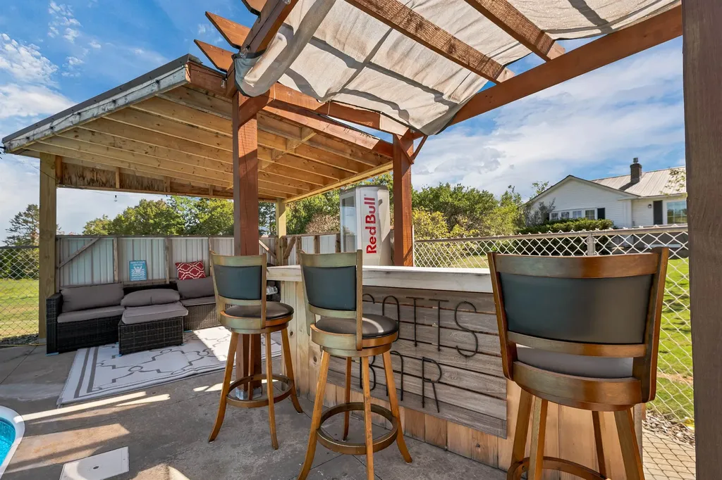 22 N Town Farm Road Oxford ME 04270