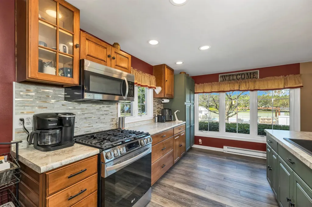 22 N Town Farm Road Oxford ME 04270