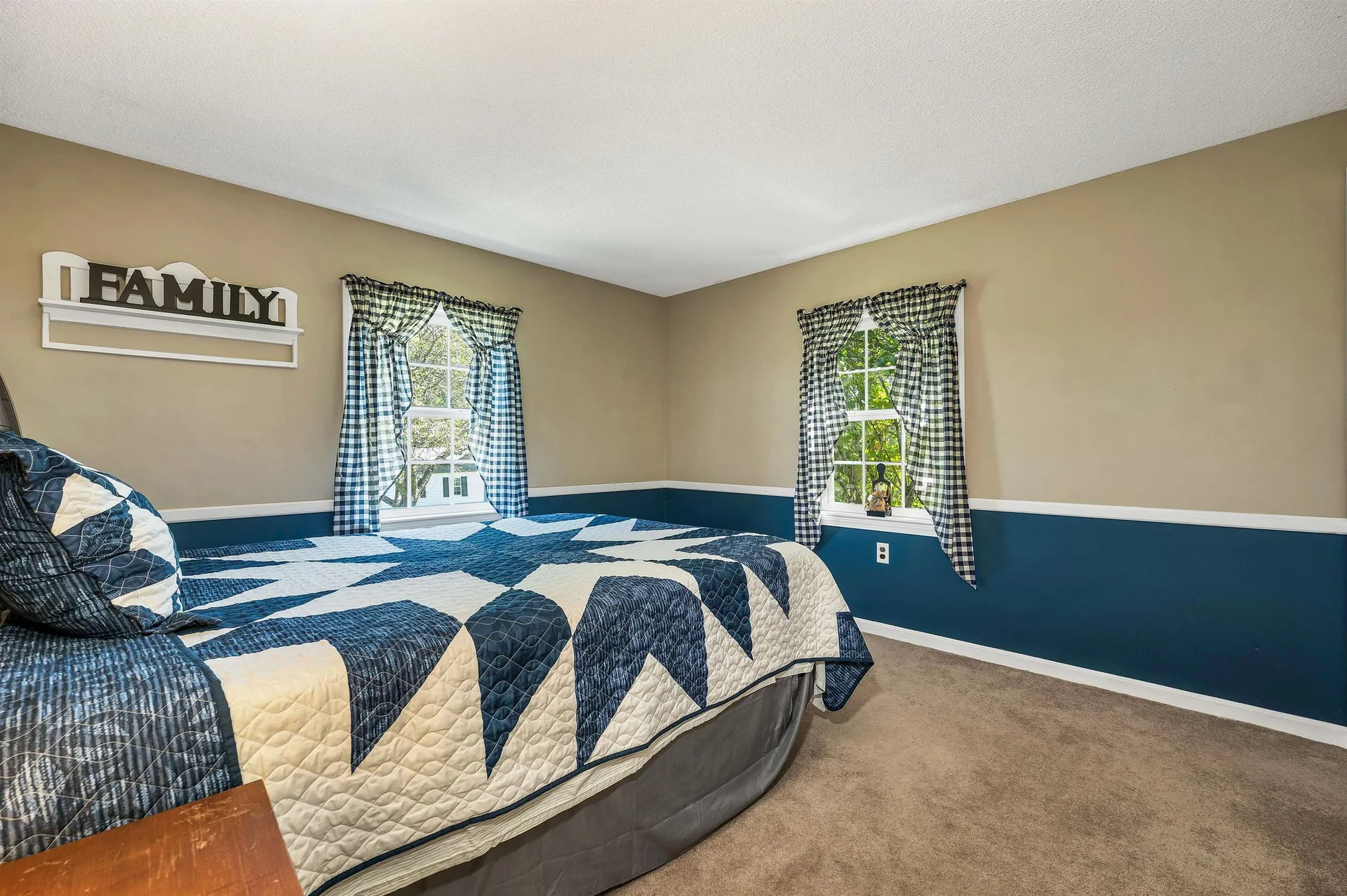 22 N Town Farm Road Oxford ME 04270