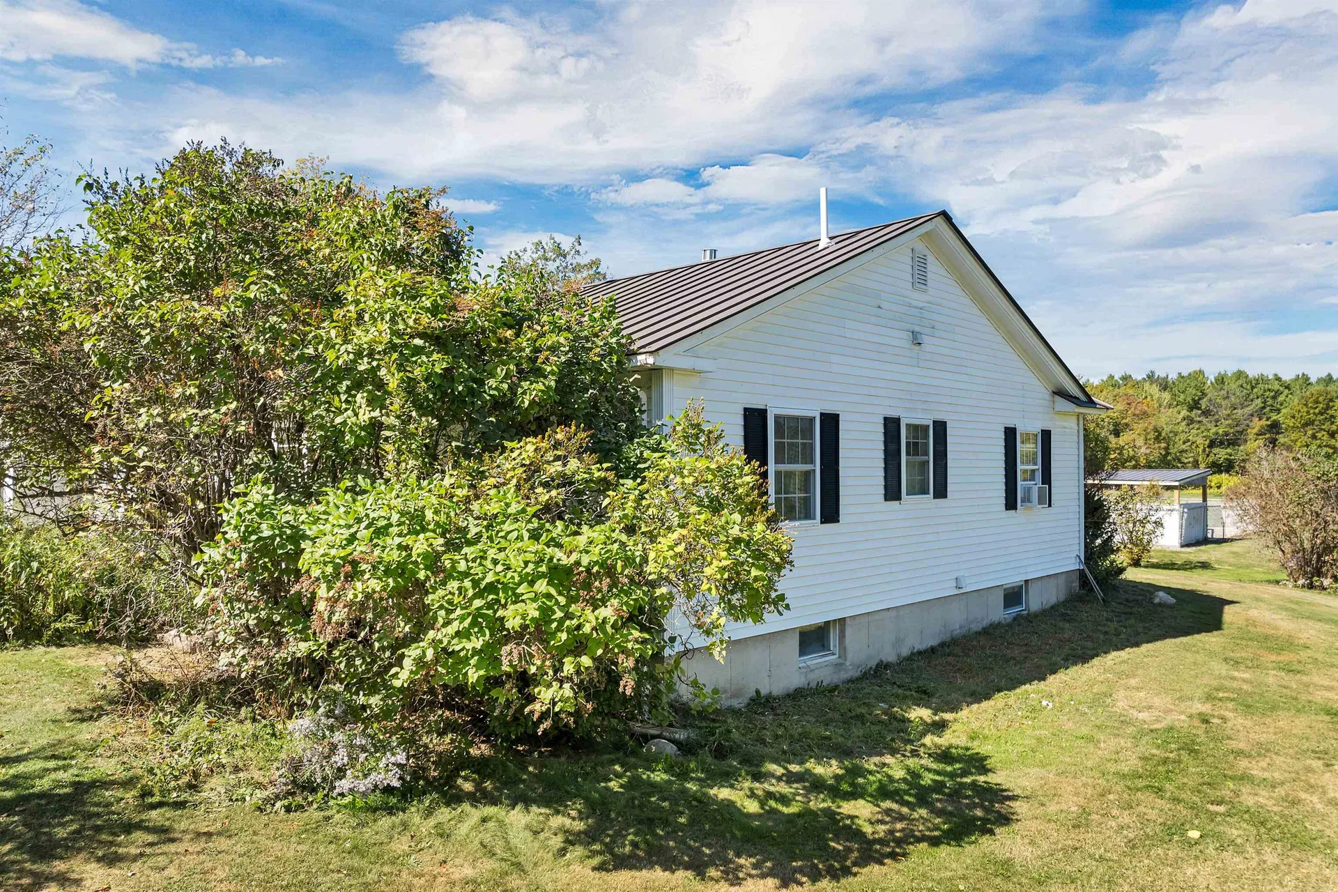 22 N Town Farm Road Oxford ME 04270