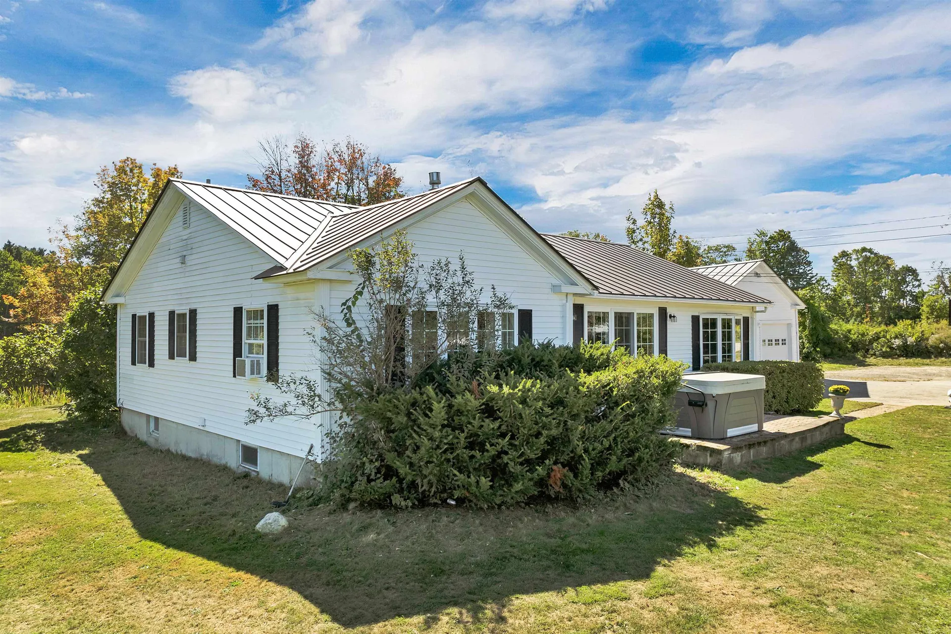 22 N Town Farm Road Oxford ME 04270