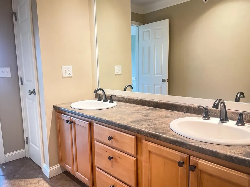 302 Southfield Lane Peterborough NH 03458