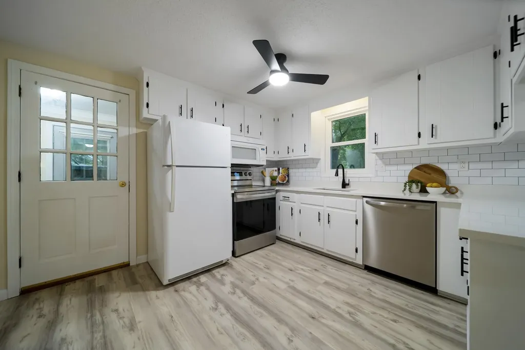 25 Marie Avenue Salem NH 03079