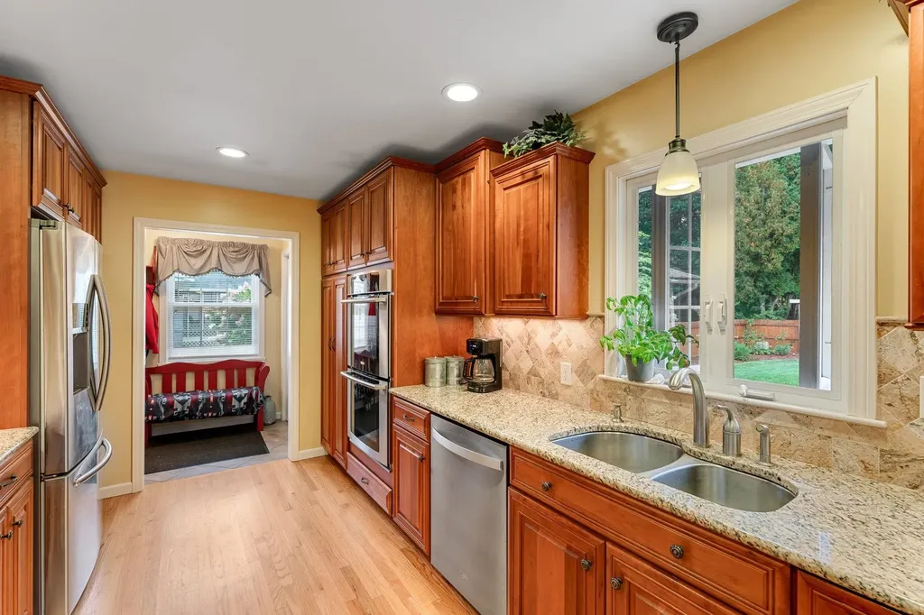 174 Cobbleview Drive Colchester VT 05446