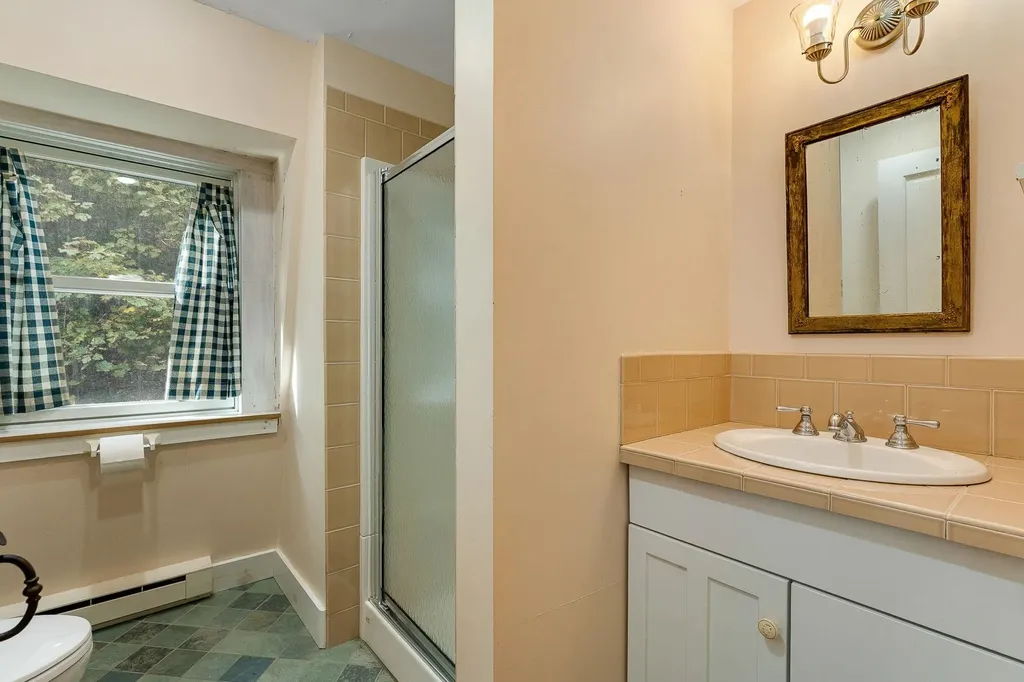 417 Crossett Hill Road Duxbury VT 05676