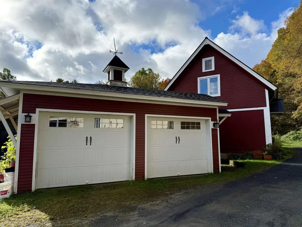 417 Crossett Hill Road Duxbury VT 05676