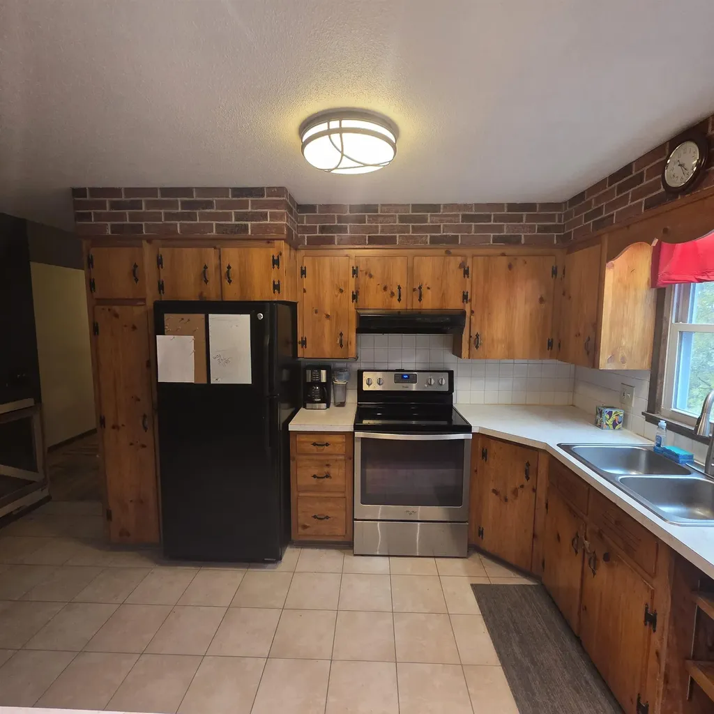 63 David Avenue Charlestown NH 03603