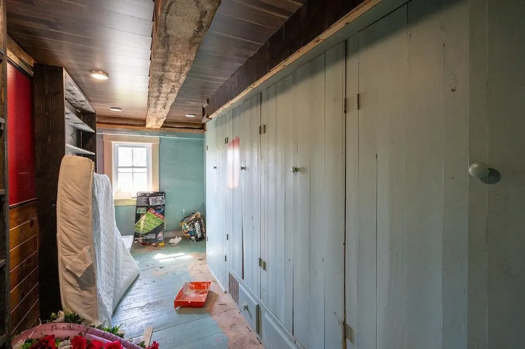 147 Middle Road Deerfield NH 03037