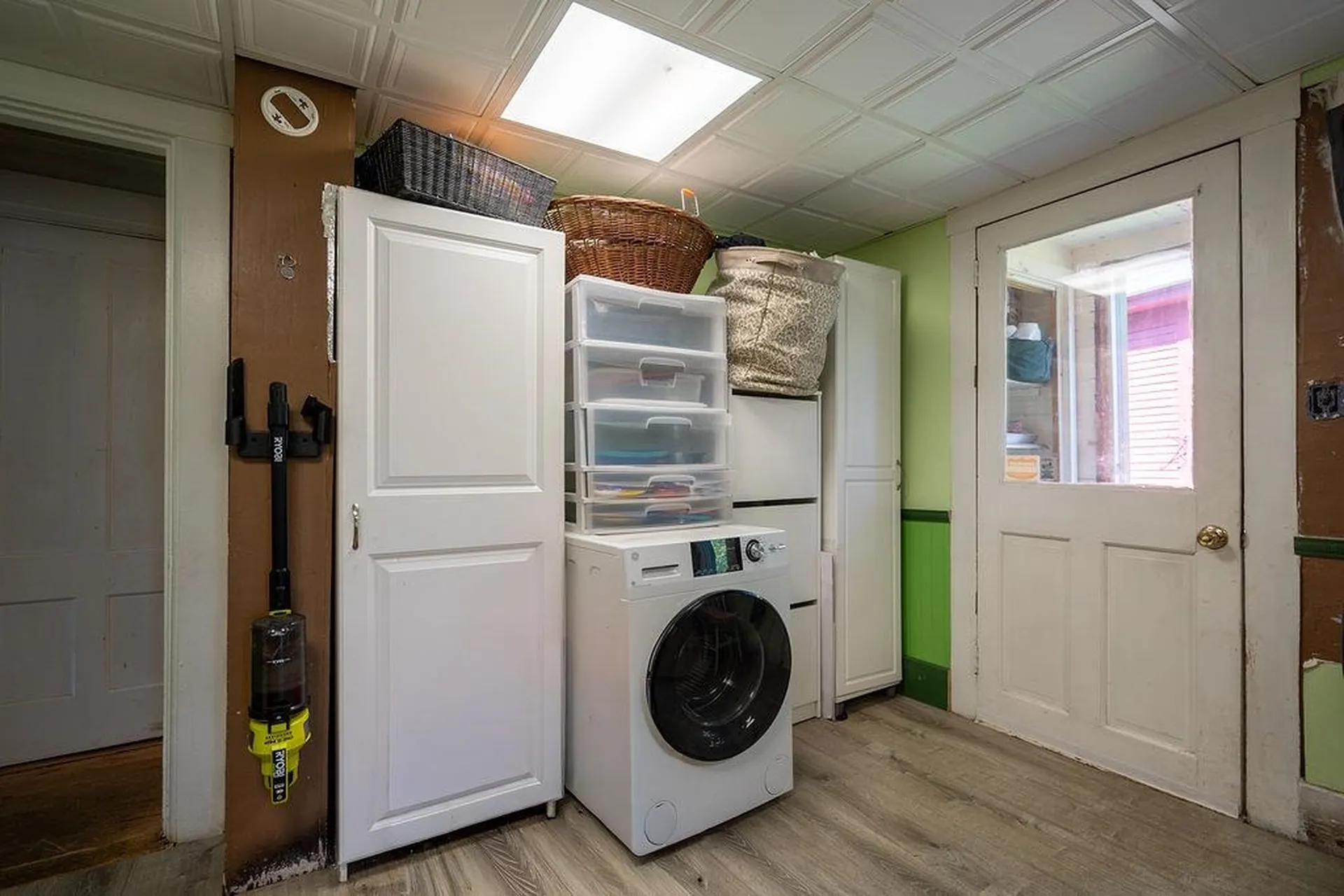 147 Middle Road Deerfield NH 03037