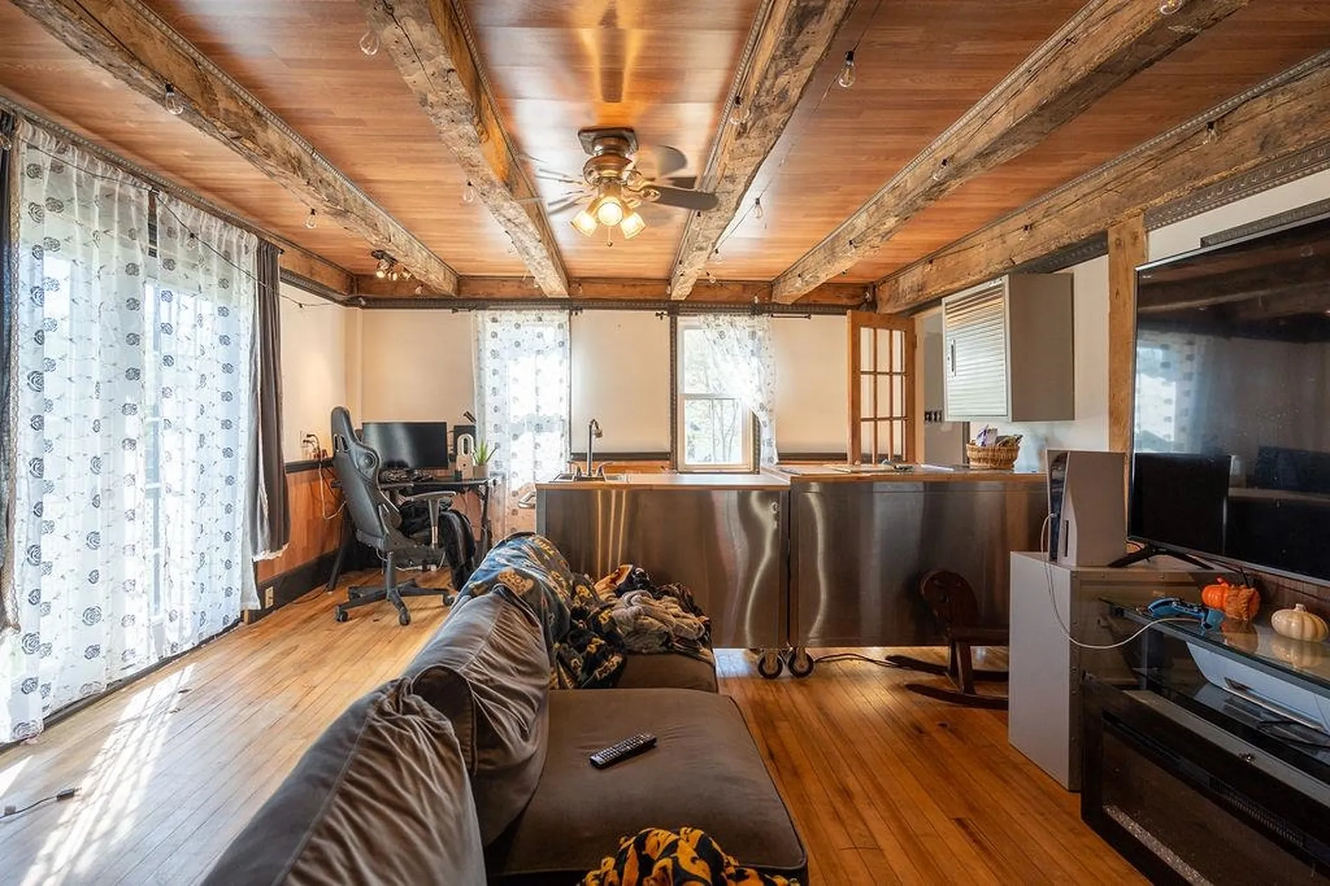 147 Middle Road Deerfield NH 03037