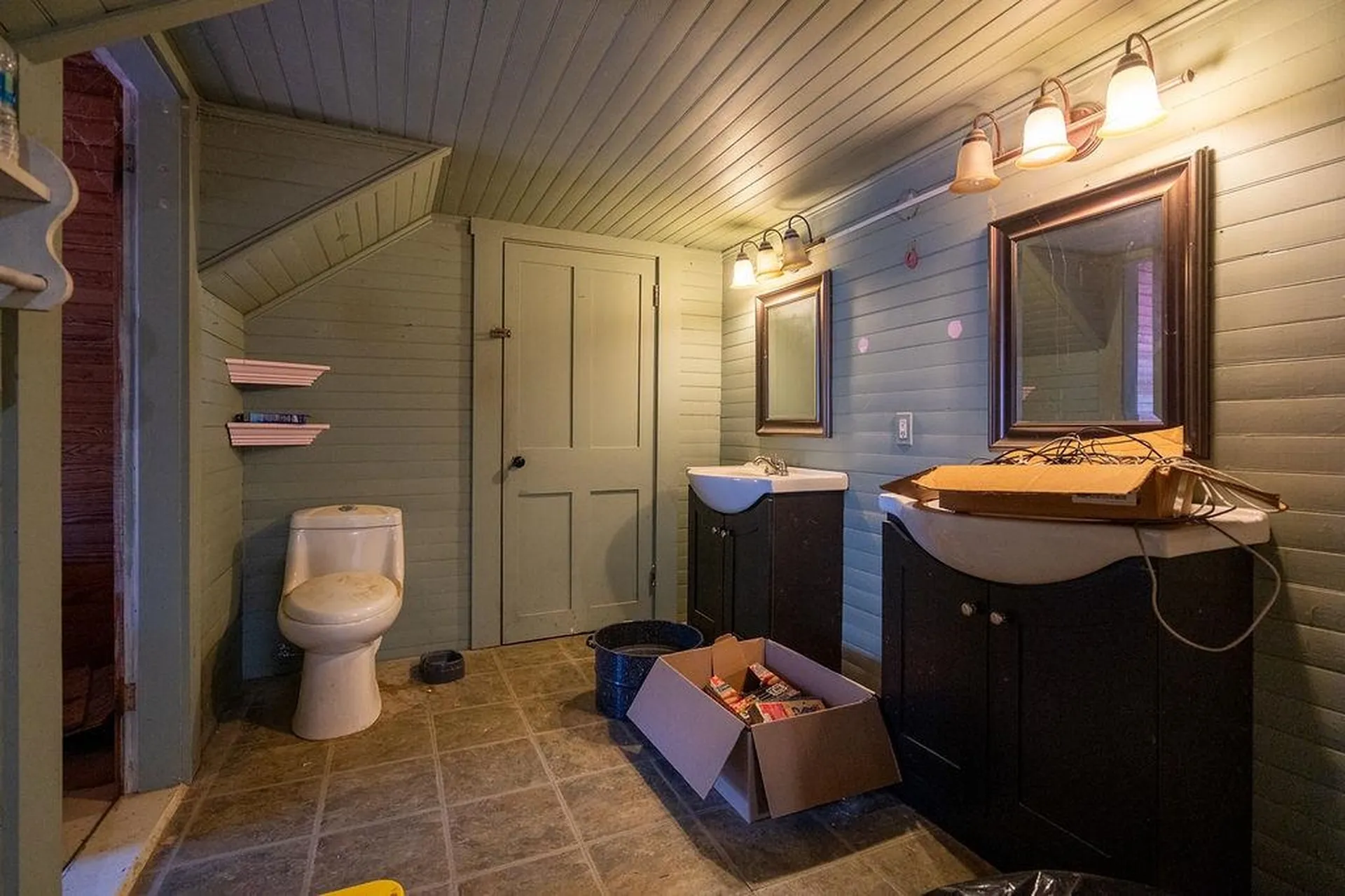 147 Middle Road Deerfield NH 03037