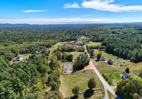 147 Middle Road Deerfield NH 03037