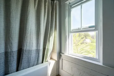 147 Middle Road Deerfield NH 03037