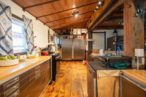 147 Middle Road Deerfield NH 03037