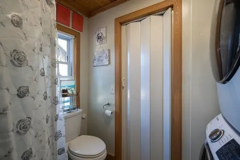 147 Middle Road Deerfield NH 03037