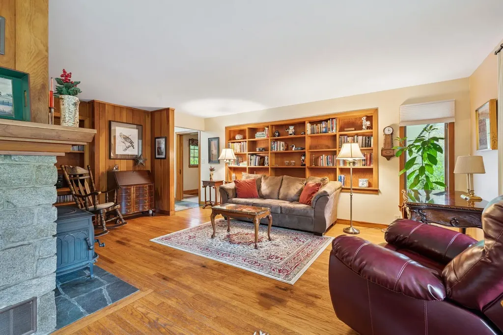 1547 Vt Route 131 Weathersfield VT 05151