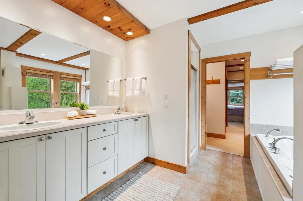 705 Taber Ridge Road Stowe VT 05672