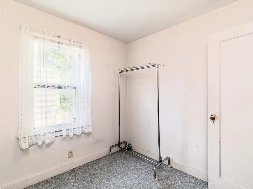 76 Woodbury Road Burlington VT 05408