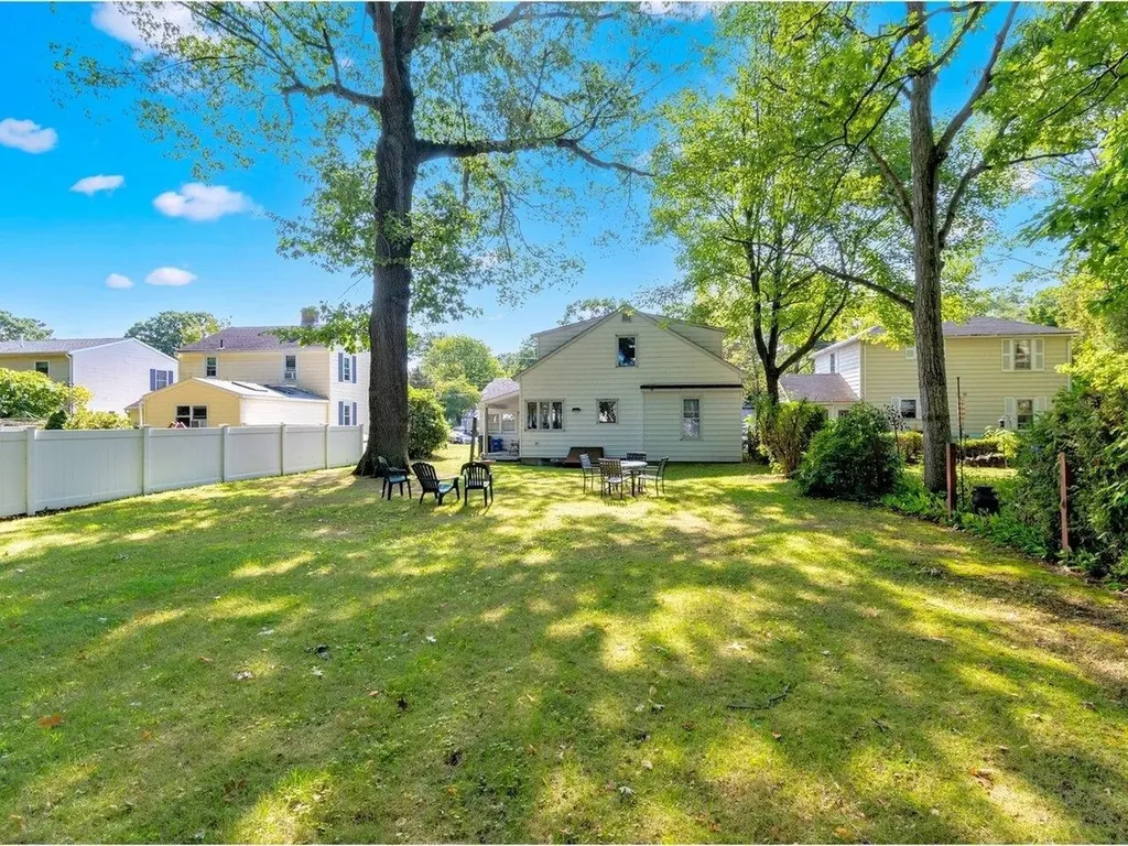 76 Woodbury Road Burlington VT 05408