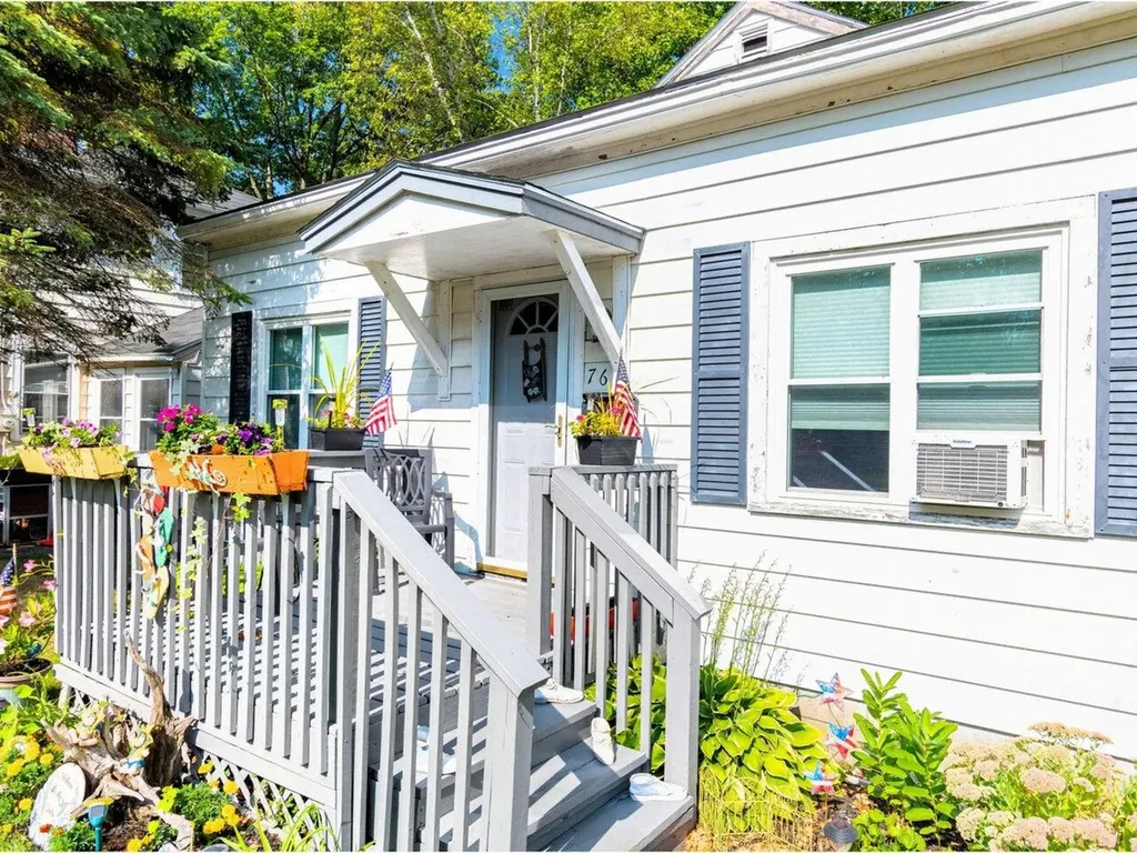 76 Woodbury Road Burlington VT 05408