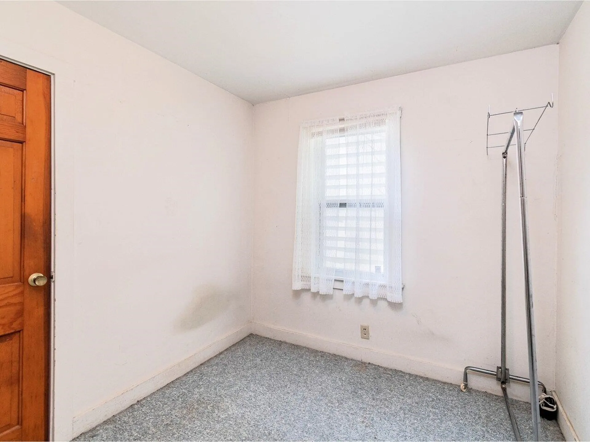 76 Woodbury Road Burlington VT 05408