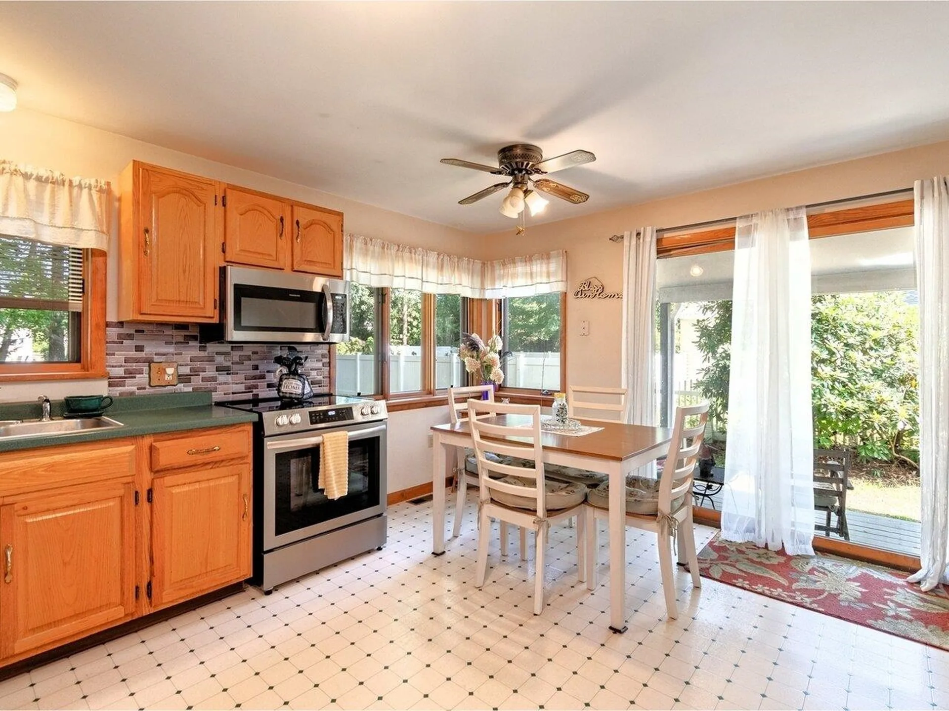 76 Woodbury Road Burlington VT 05408