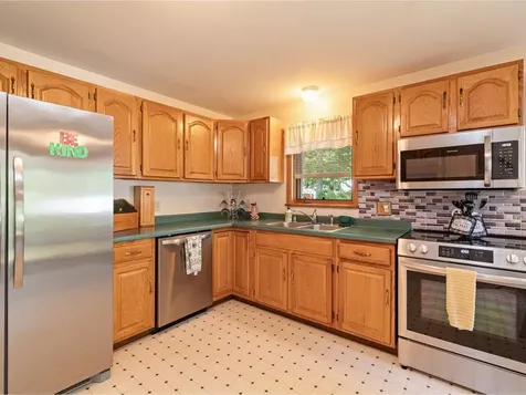 76 Woodbury Road Burlington VT 05408