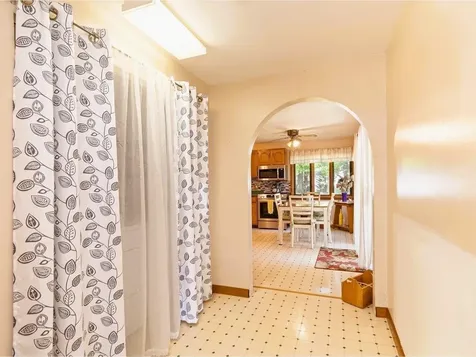 76 Woodbury Road Burlington VT 05408