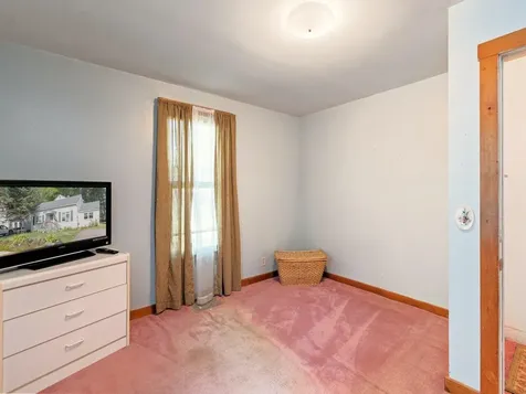 76 Woodbury Road Burlington VT 05408