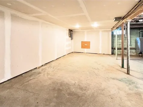 76 Woodbury Road Burlington VT 05408