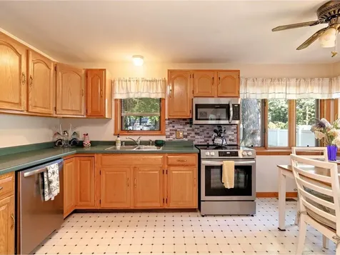 76 Woodbury Road Burlington VT 05408