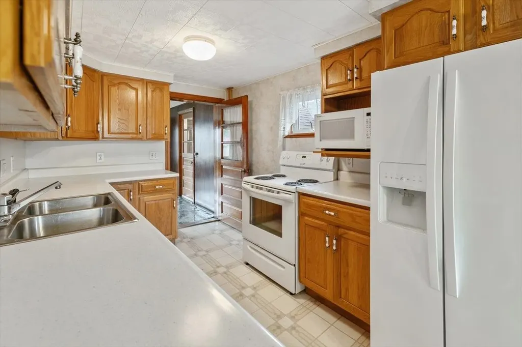 182 Pearl Street St. Albans City VT 05478